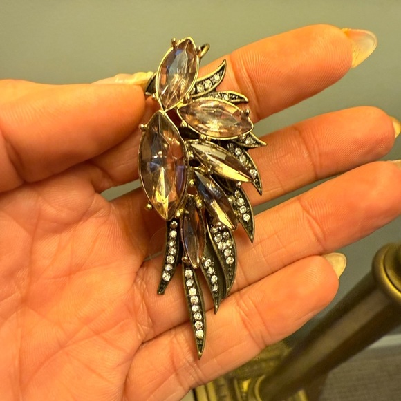 Vintage Y2K Gold and Silver Winged Single Ear-cuff Pierced Earring - Picture 6 of 8